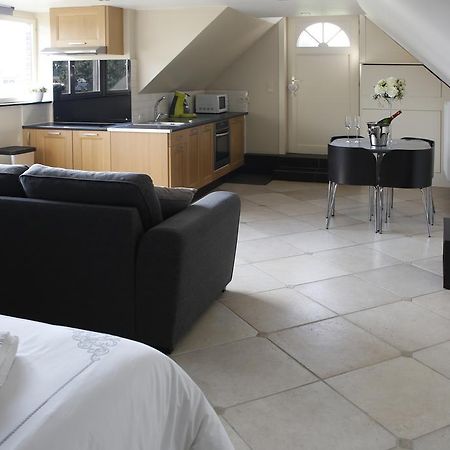 Au Grenier Des Coccinelles Villa Pecq ภายนอก รูปภาพ