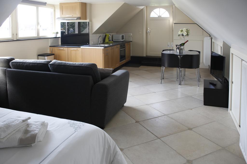 Au Grenier Des Coccinelles Villa Pecq ภายนอก รูปภาพ