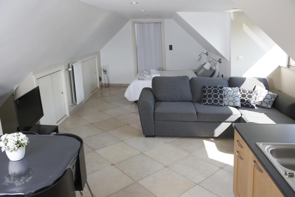 Au Grenier Des Coccinelles Villa Pecq ภายนอก รูปภาพ